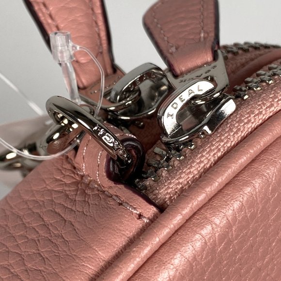 COACH - CROSSBODY POUCH CAMERA BAG IN PEBBLED PINK LEATHER - NEW - Picture 7 of 11